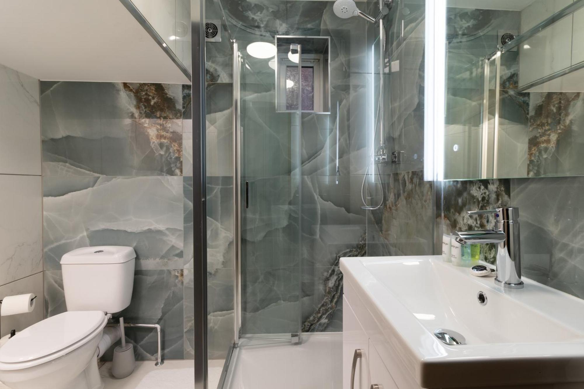 Apartment Open Mind - Hottub,7 Beds & Free Parking