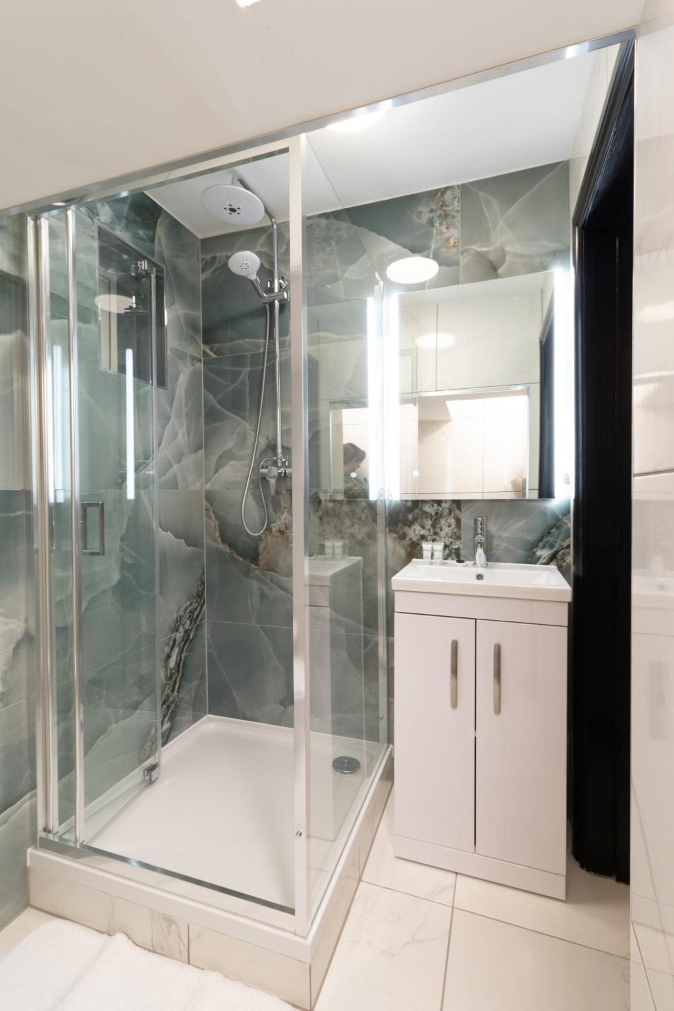 Apartment Open Mind - Hottub,7 Beds & Free Parking