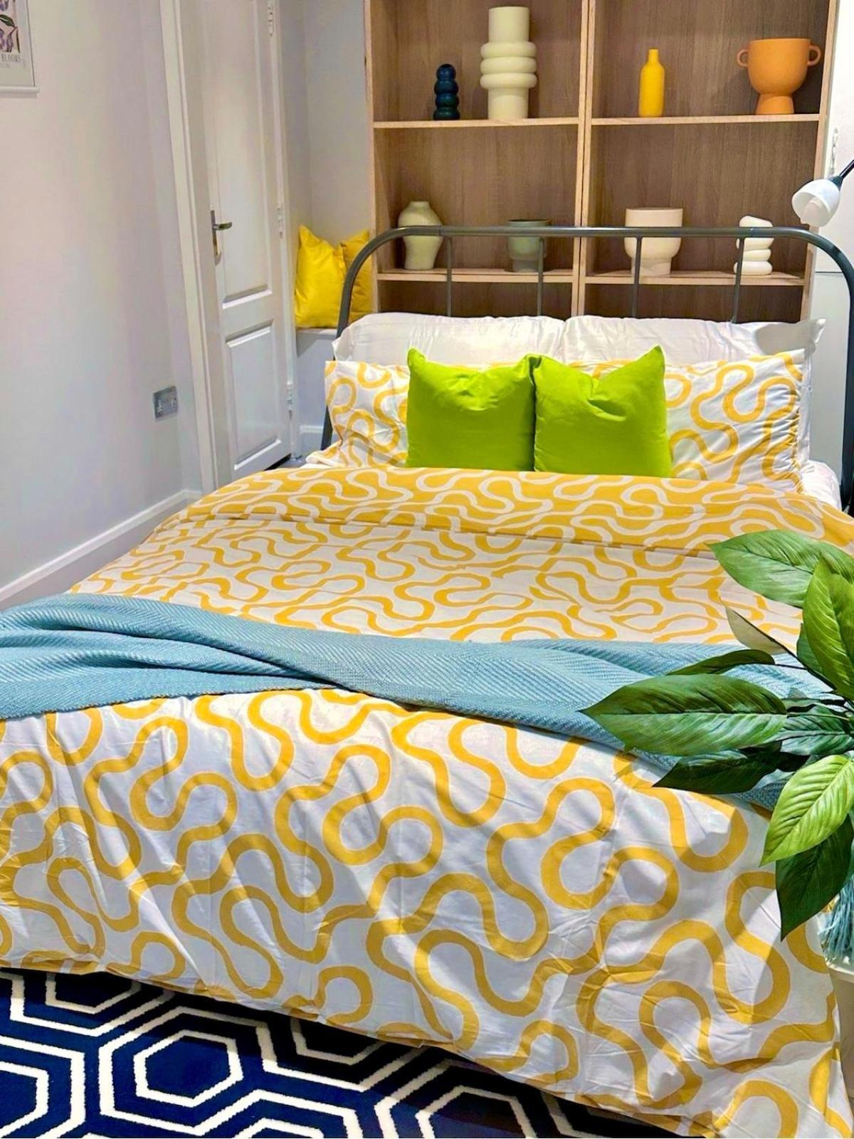 Apartment Cozy 1 Bedroom House, Sleeps 3 - Long And Short Welcome Portsmouth