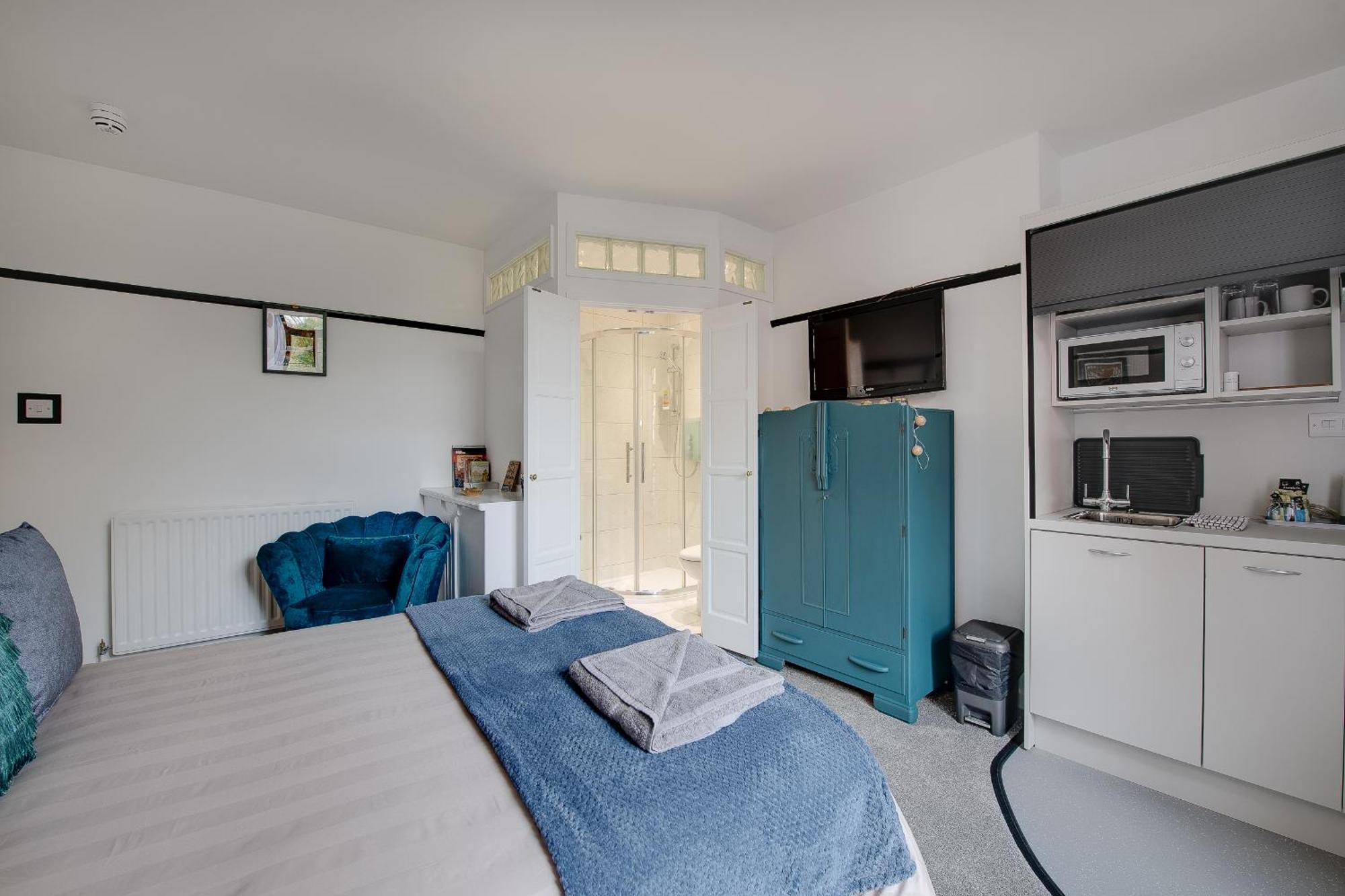 Ferryman By Places To Be Apartment