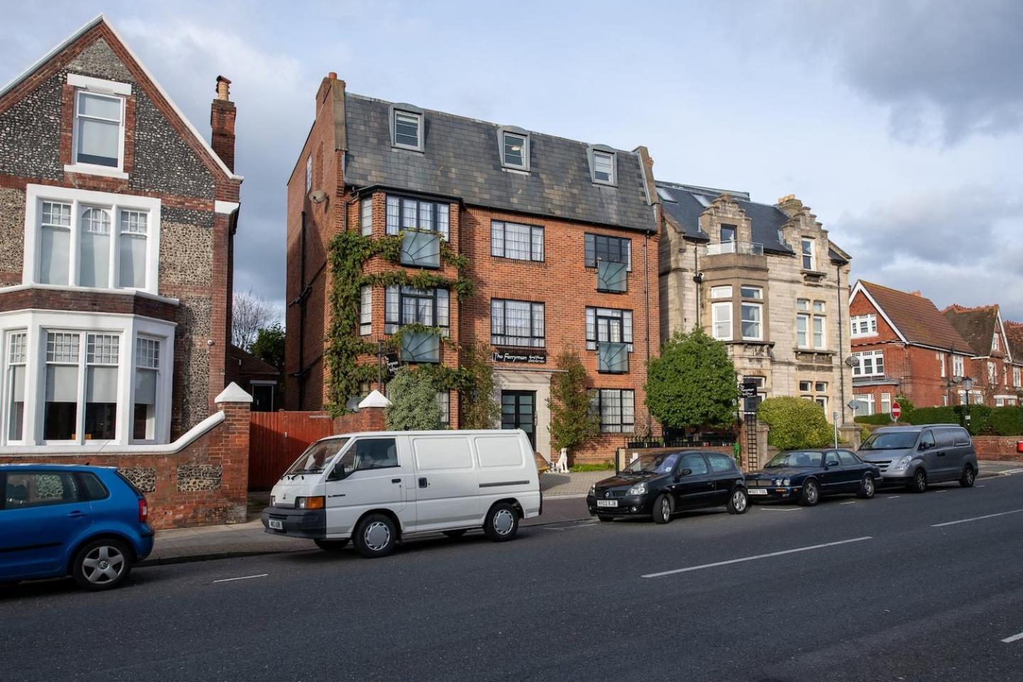 Ferryman By Places To Be Apartment Portsmouth