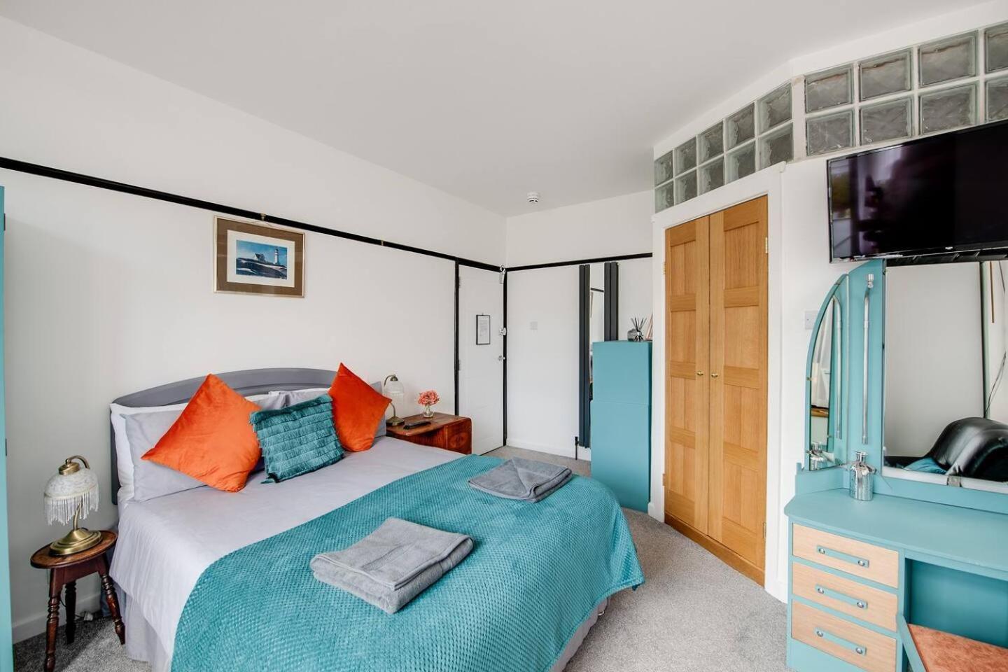 Apartment Ferryman By Places To Be