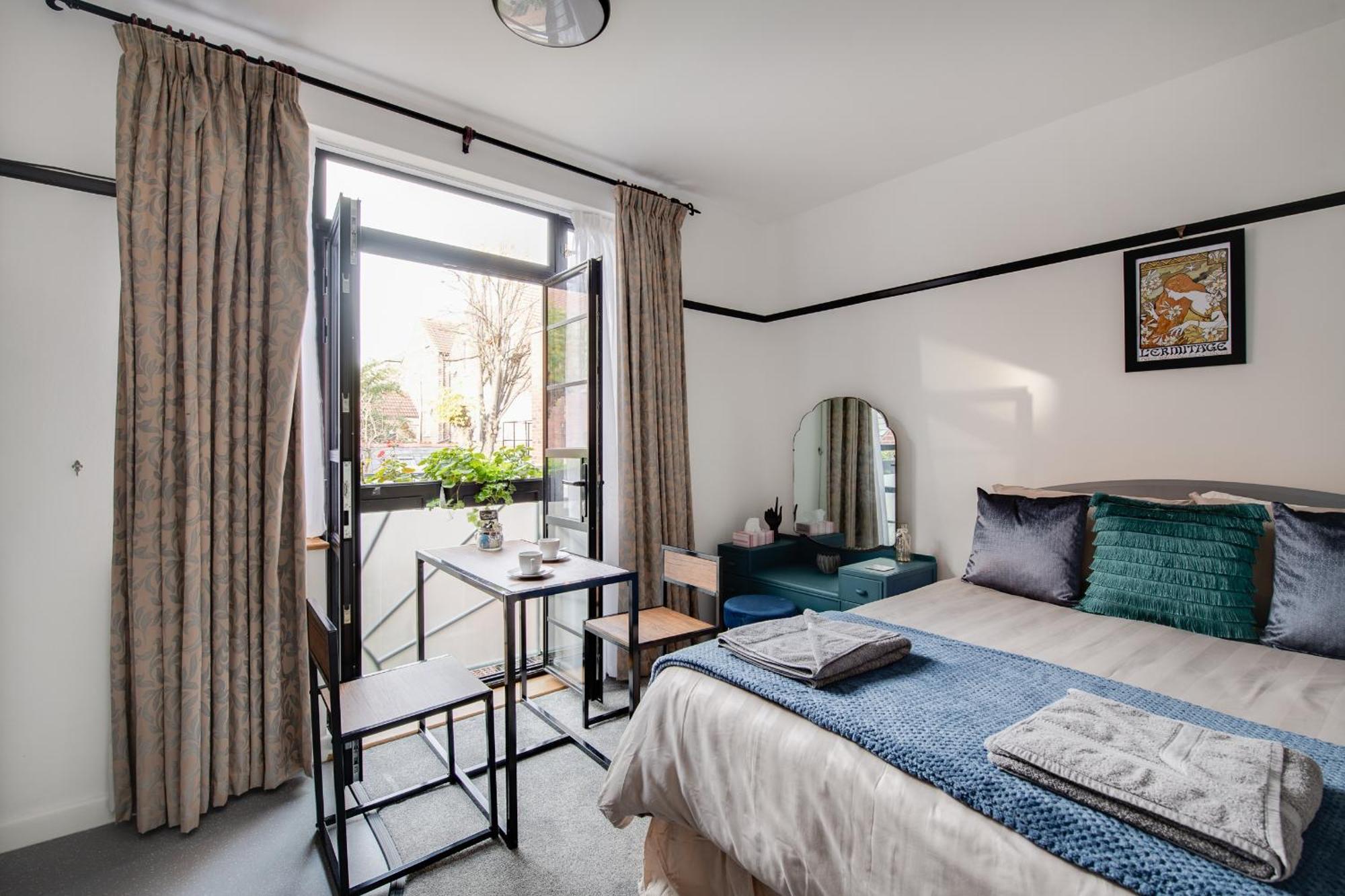 Apartment Ferryman By Places To Be