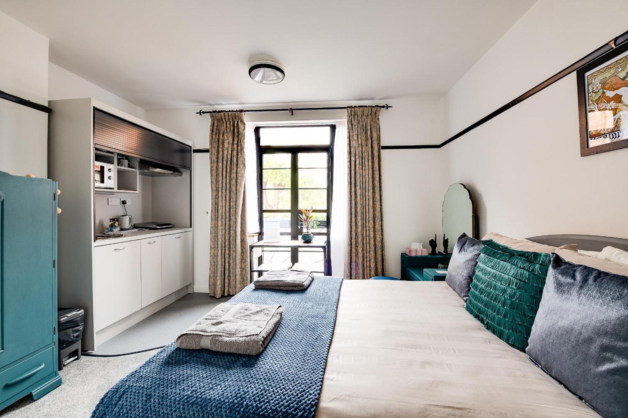 Apartment Ferryman By Places To Be