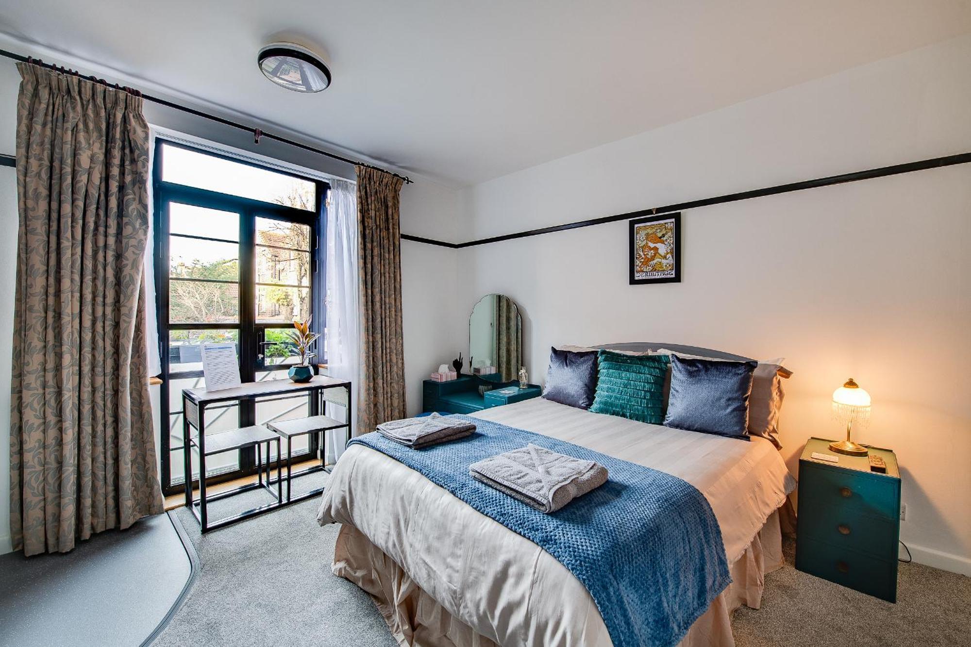 Ferryman By Places To Be Apartment Portsmouth