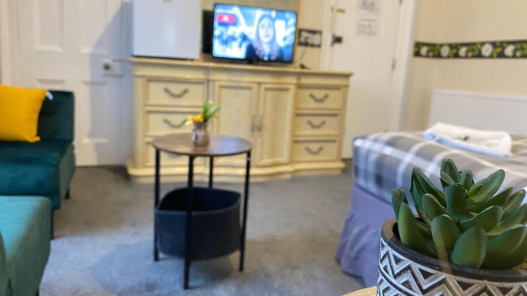 The Green Light House Studio 24 - Free Private Parking Aparthotel Portsmouth