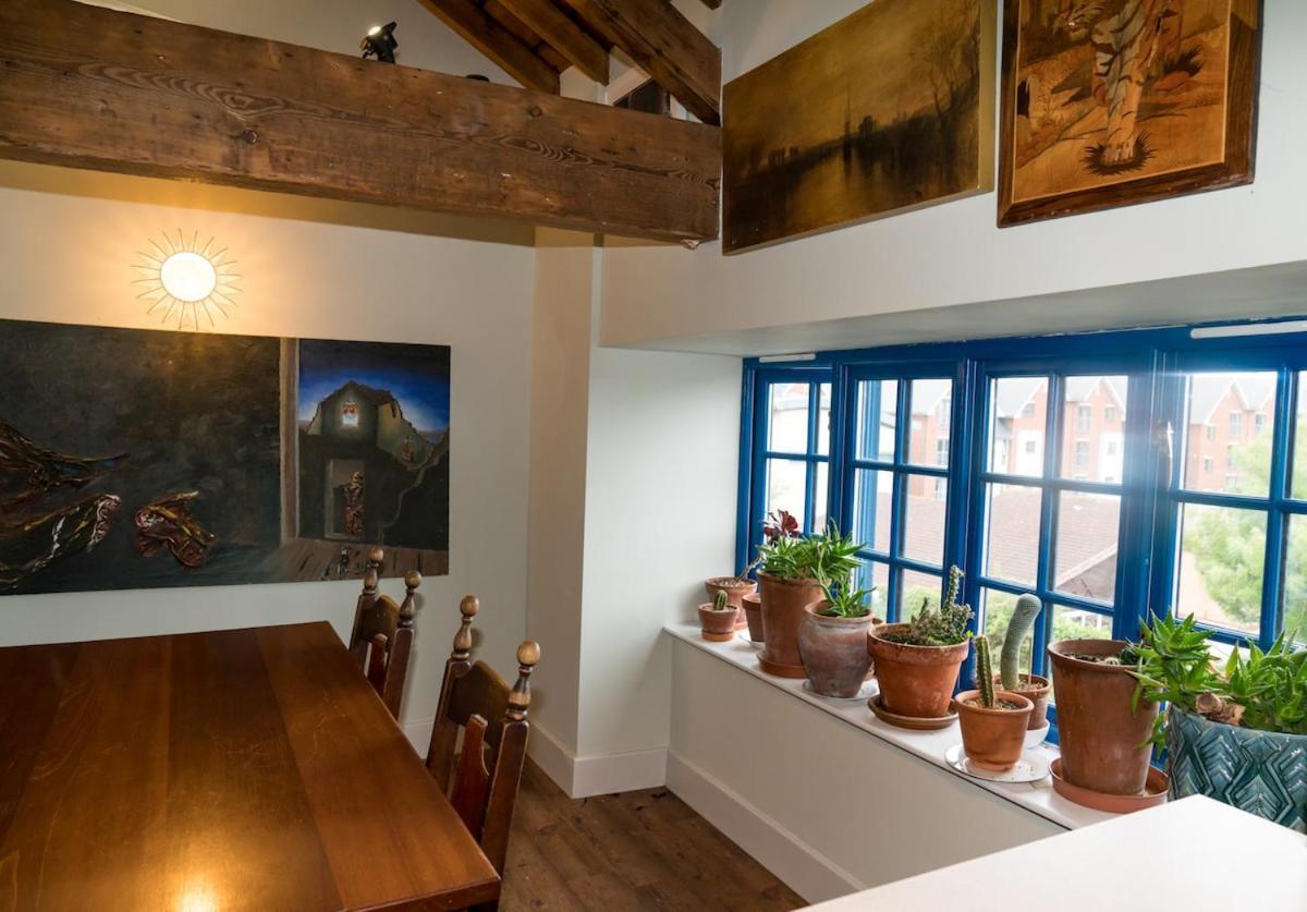 Treadgold Warehouse Penthouse *