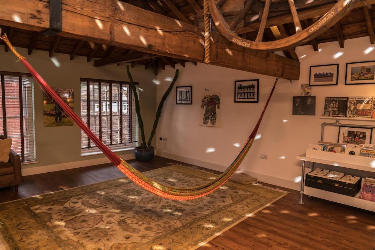 Treadgold Warehouse Penthouse Apartment *