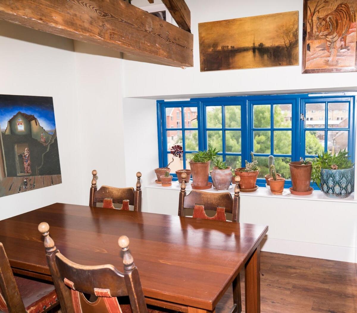 Treadgold Warehouse Penthouse Apartment Portsmouth
