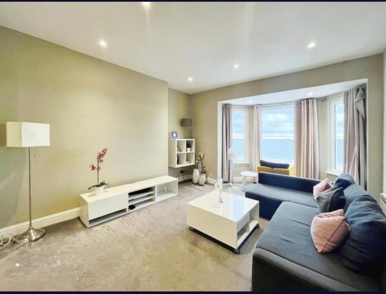 Apartment Stones Throw From The - Stunning Sea View Portsmouth
