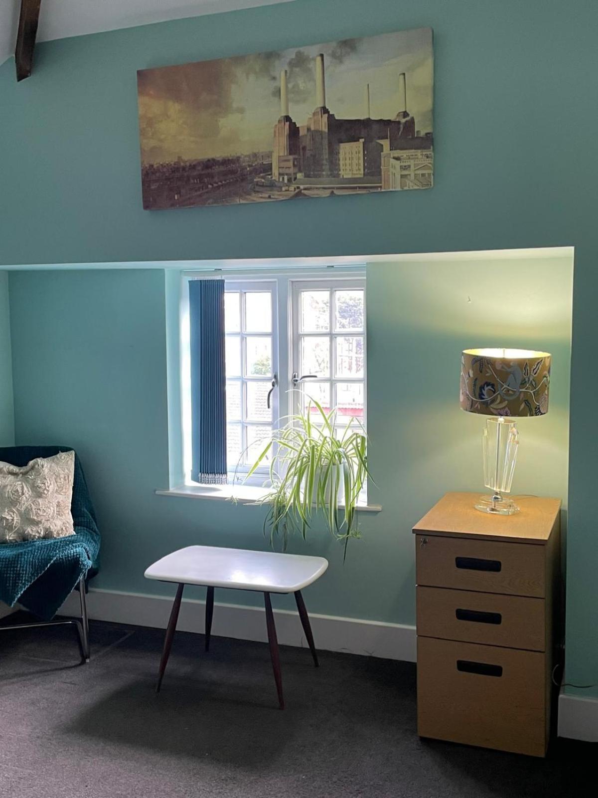 Treadgold Warehouse Penthouse * Portsmouth