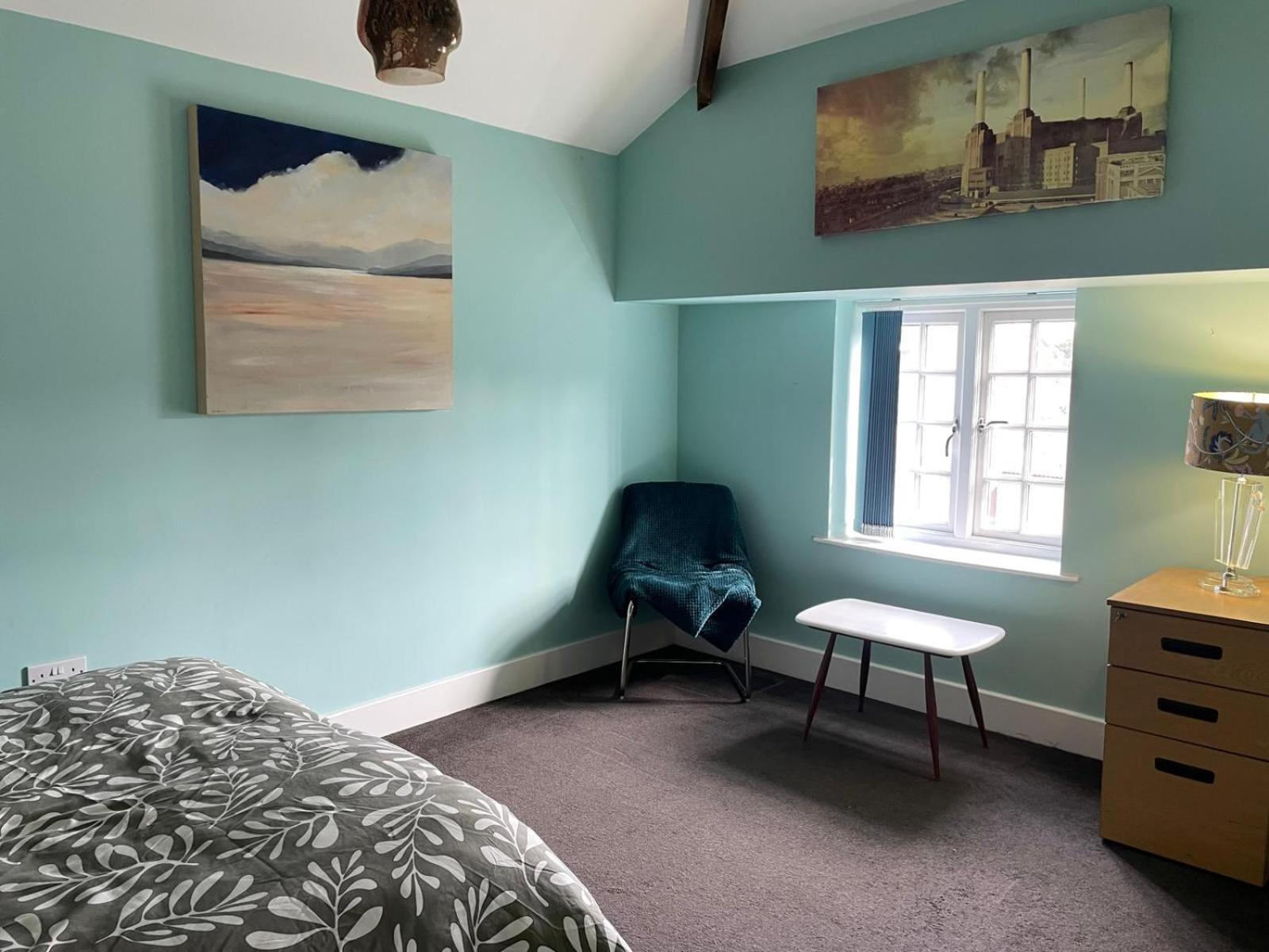 Treadgold Warehouse Penthouse Apartment Portsmouth