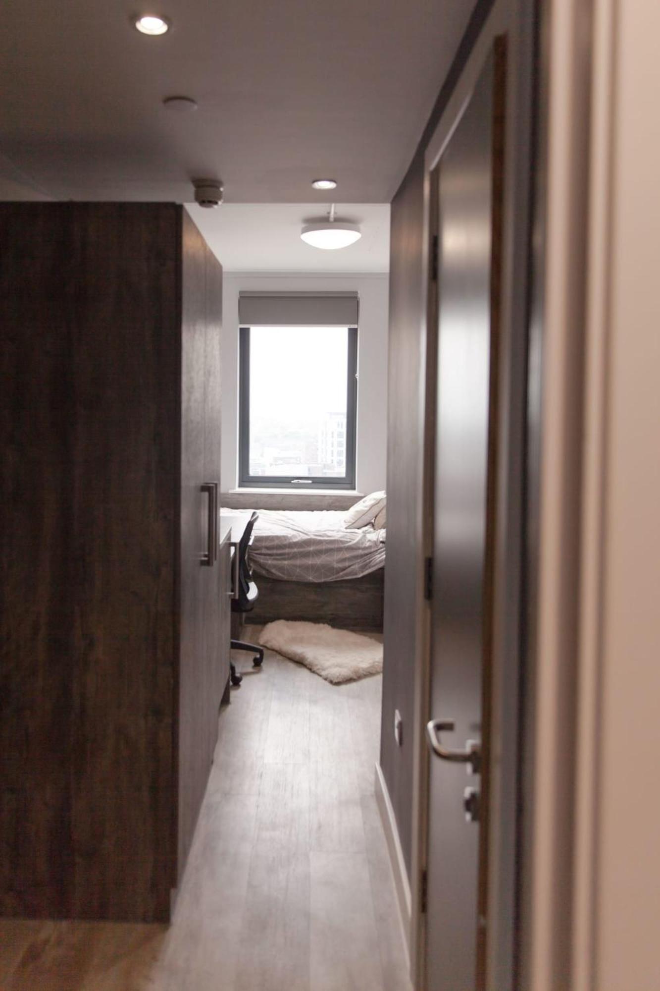 For Students Only Crown Place In Apartment *