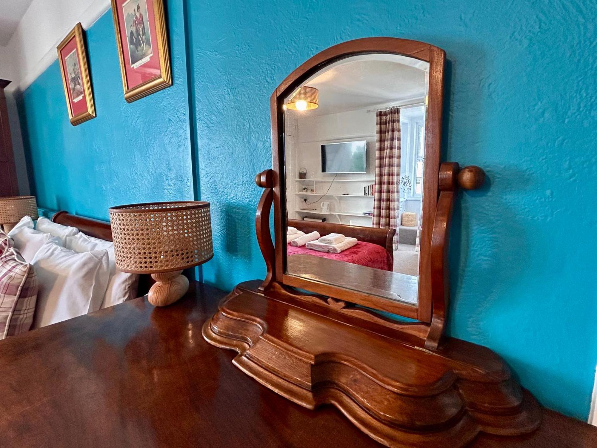 Clarence Quarters Self-catering Guest house Portsmouth