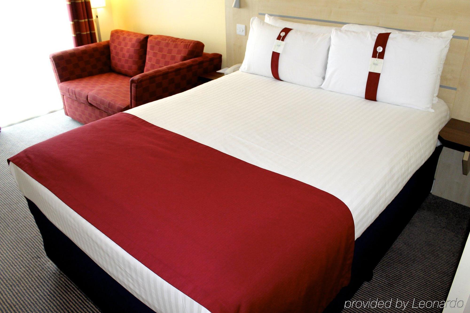 Express Gunwharf Quays By Ihg
