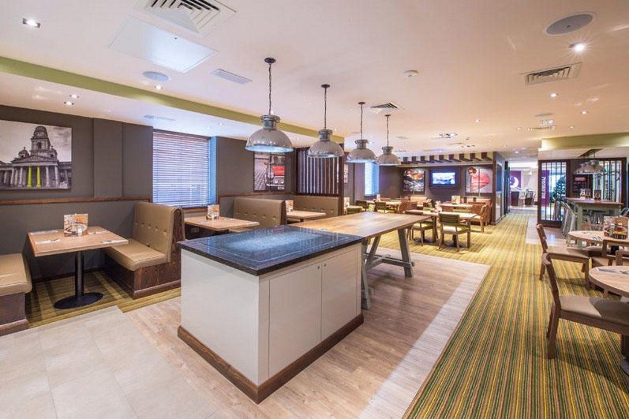 Premier Centre 3*