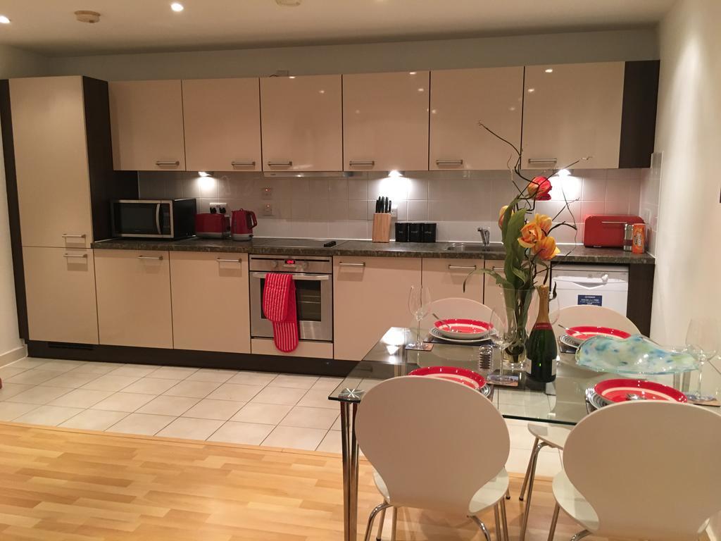 Gunwharf Quays Harbour Apartment