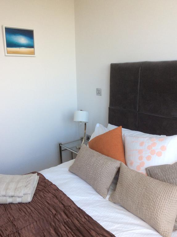 Apartment Gunwharf Quays Harbour