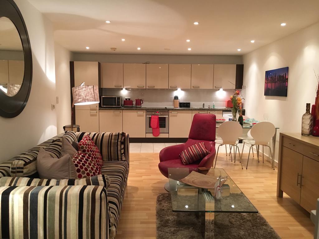 Gunwharf Quays Harbour Apartment Portsmouth