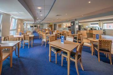 Express Gunwharf Quays By Ihg Hotel