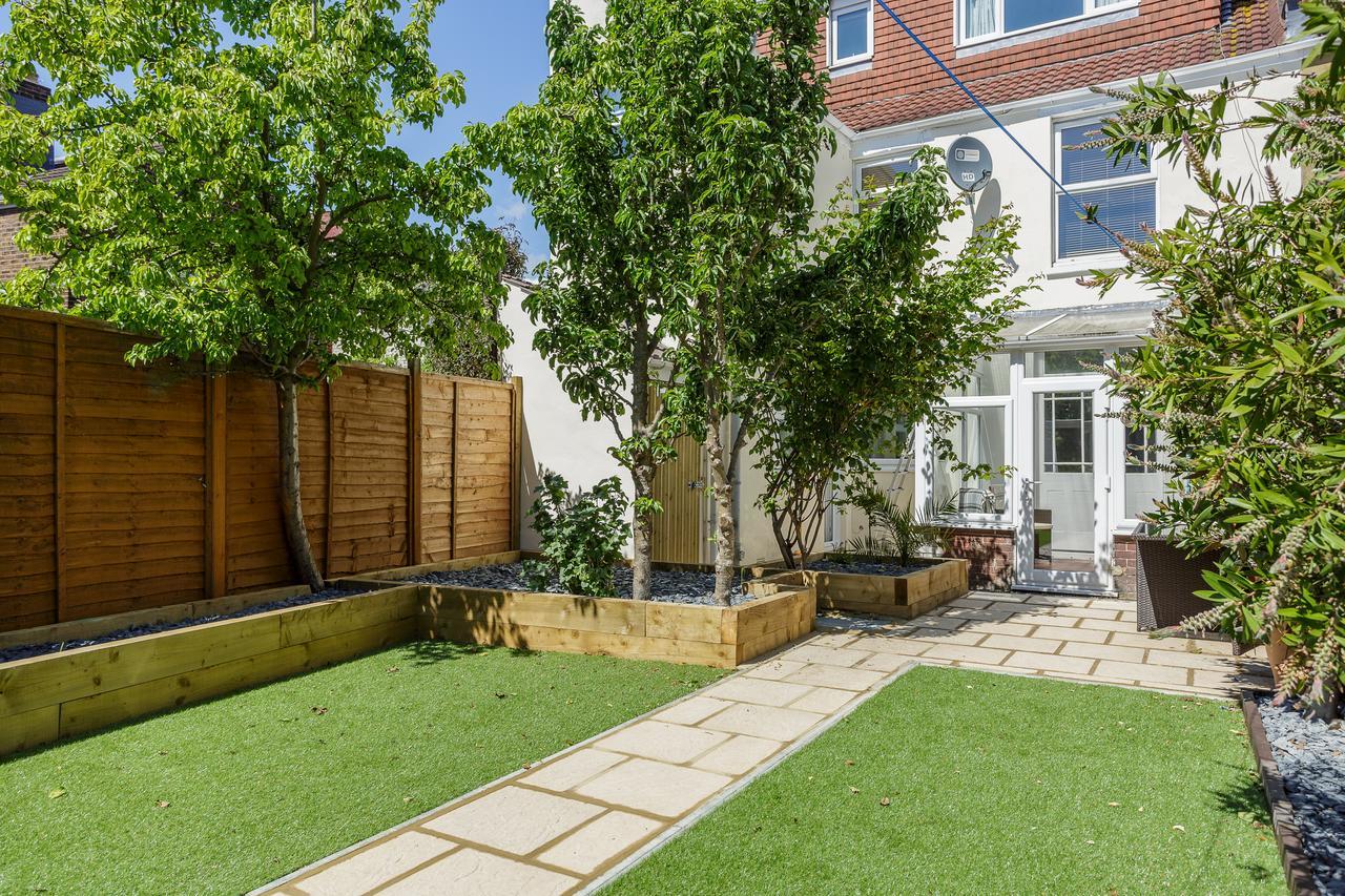 Stopover At Orchard Garden With Great Outdoor Space Apartment Portsmouth