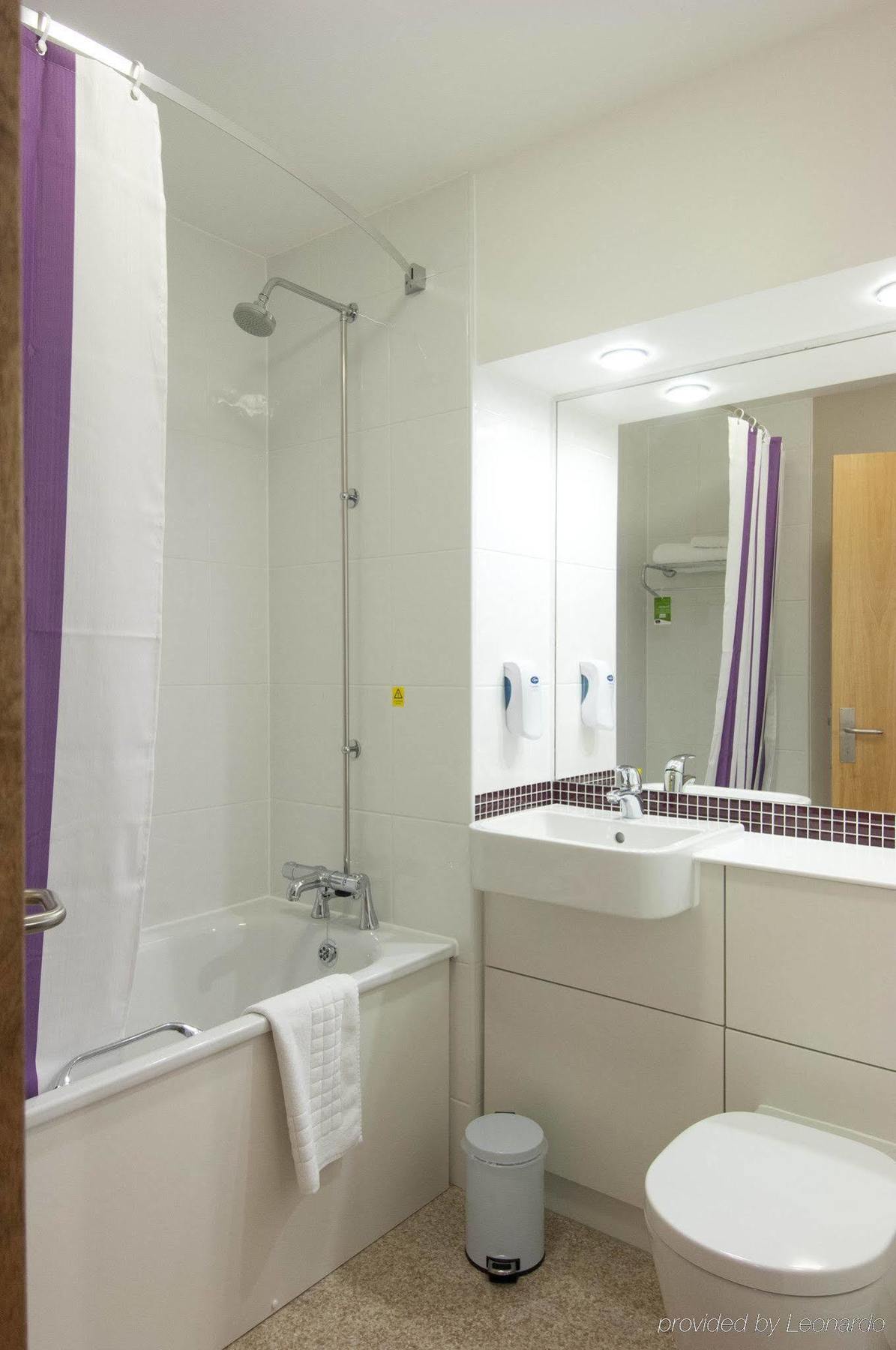 Premier North Harbour 3*