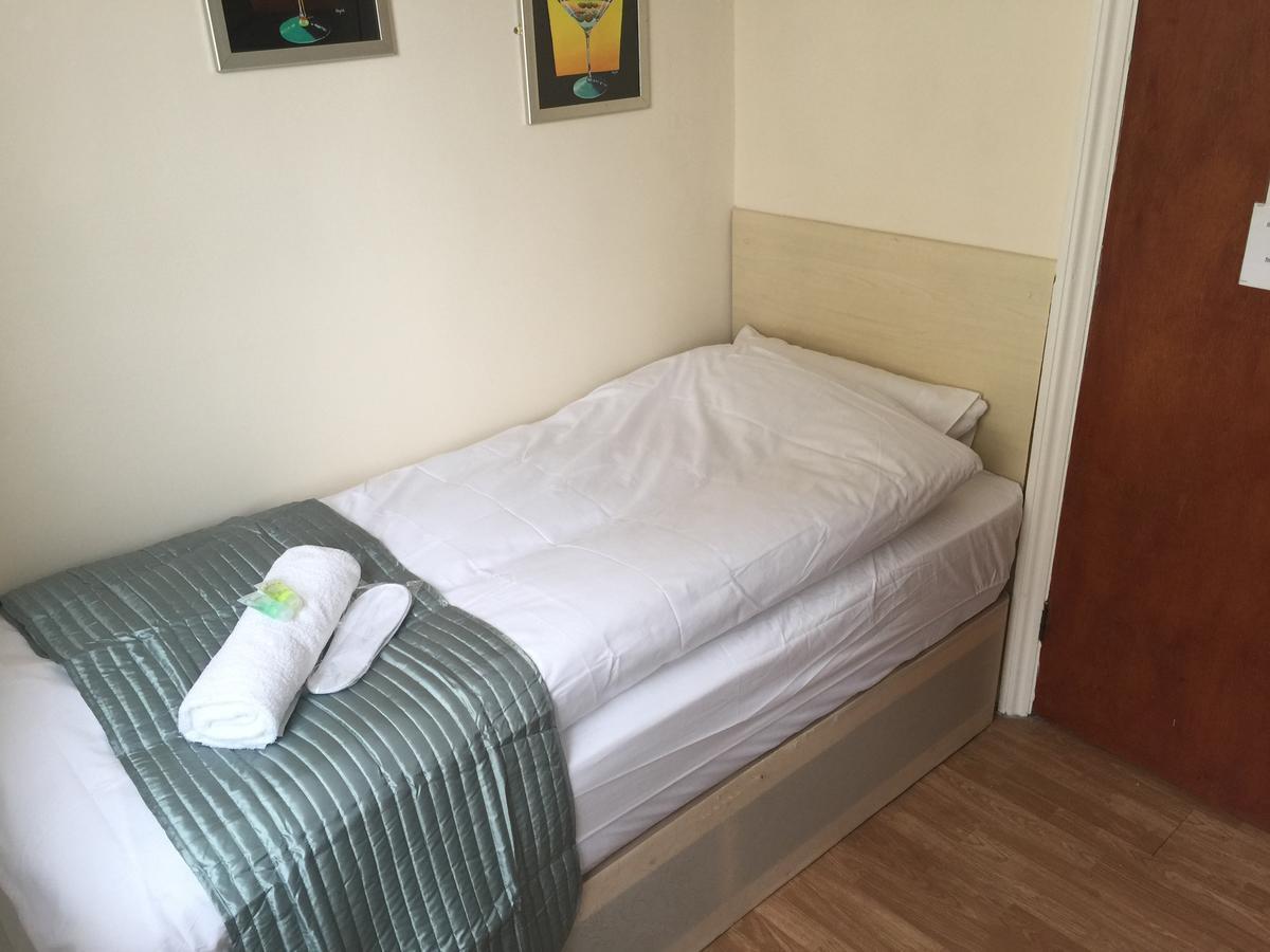 Lady Hamilton Inn 2*