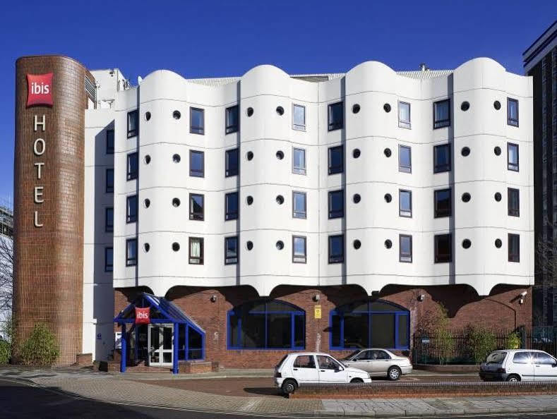 Ibis 3*