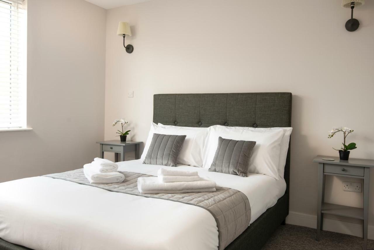 Morley - Modern 3 Bedroom, 2 Bathroom House With Garden In Southsea, Apartment *