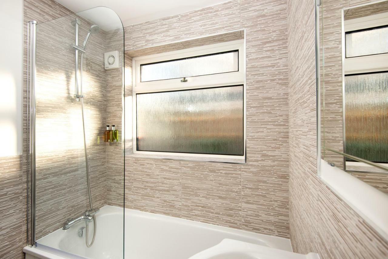 Apartment Morley - Modern 3 Bedroom, 2 Bathroom House With Garden In Southsea, Portsmouth