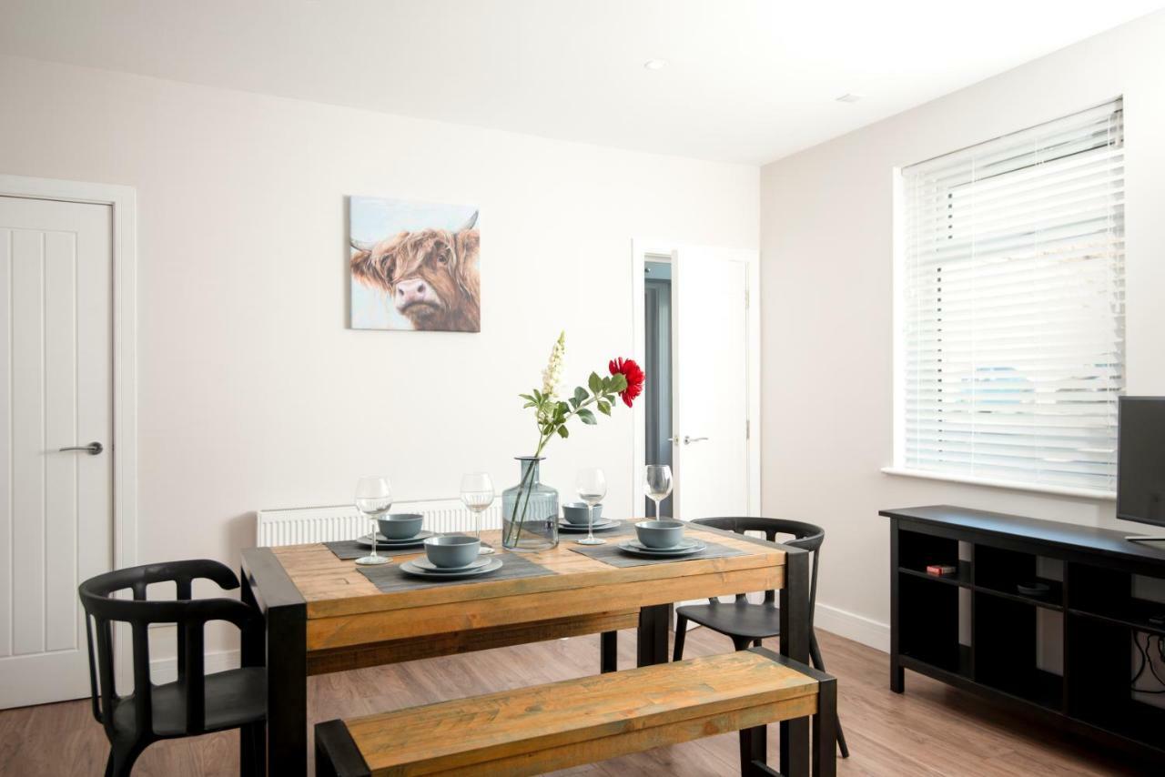 Morley - Modern 3 Bedroom, 2 Bathroom House With Garden In Southsea, * Portsmouth