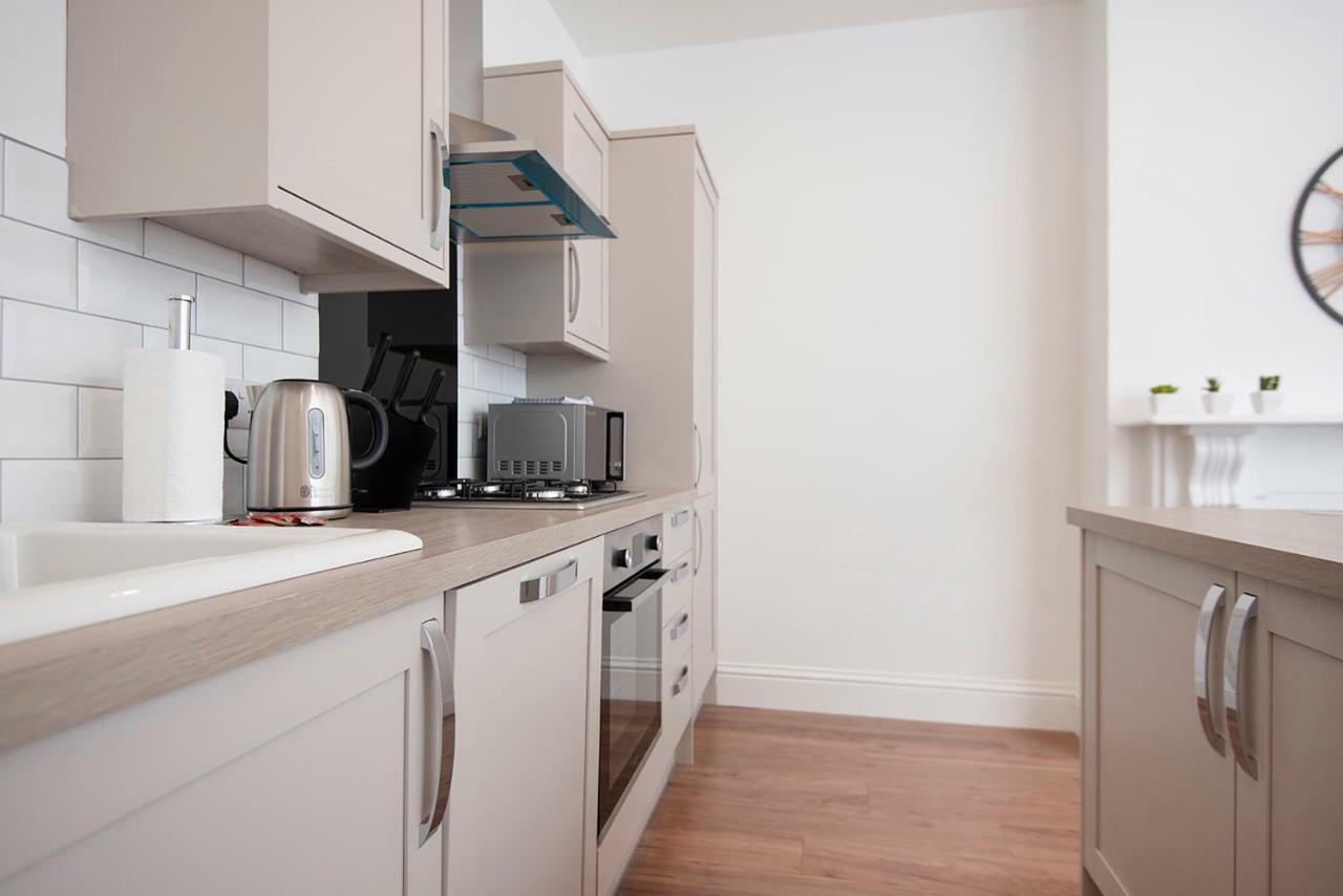 Flat A - Spacious Ground Floor, 1 Bedroom In Southsea,