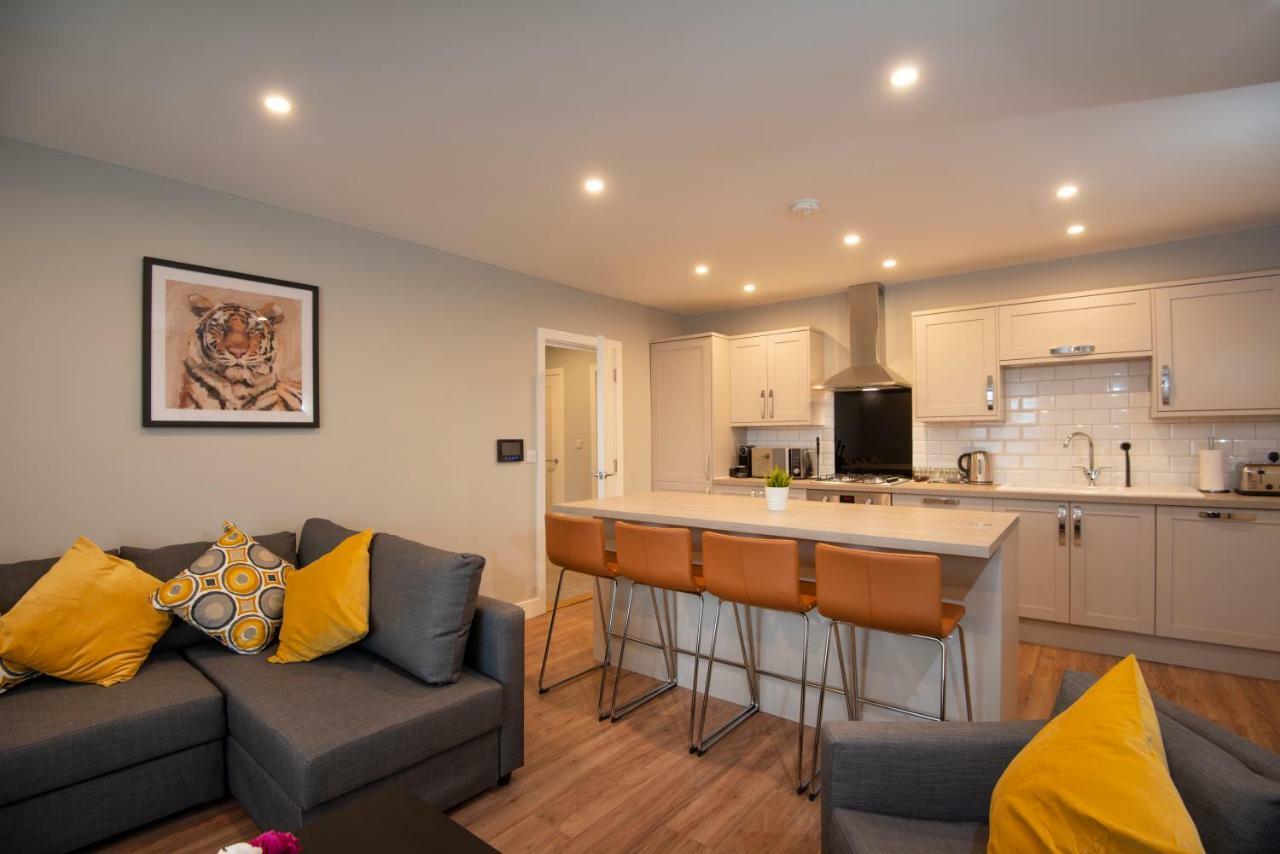 Flat D - Modern, Floor, 2 Bedroom, 2 Bathroom In Southsea, *