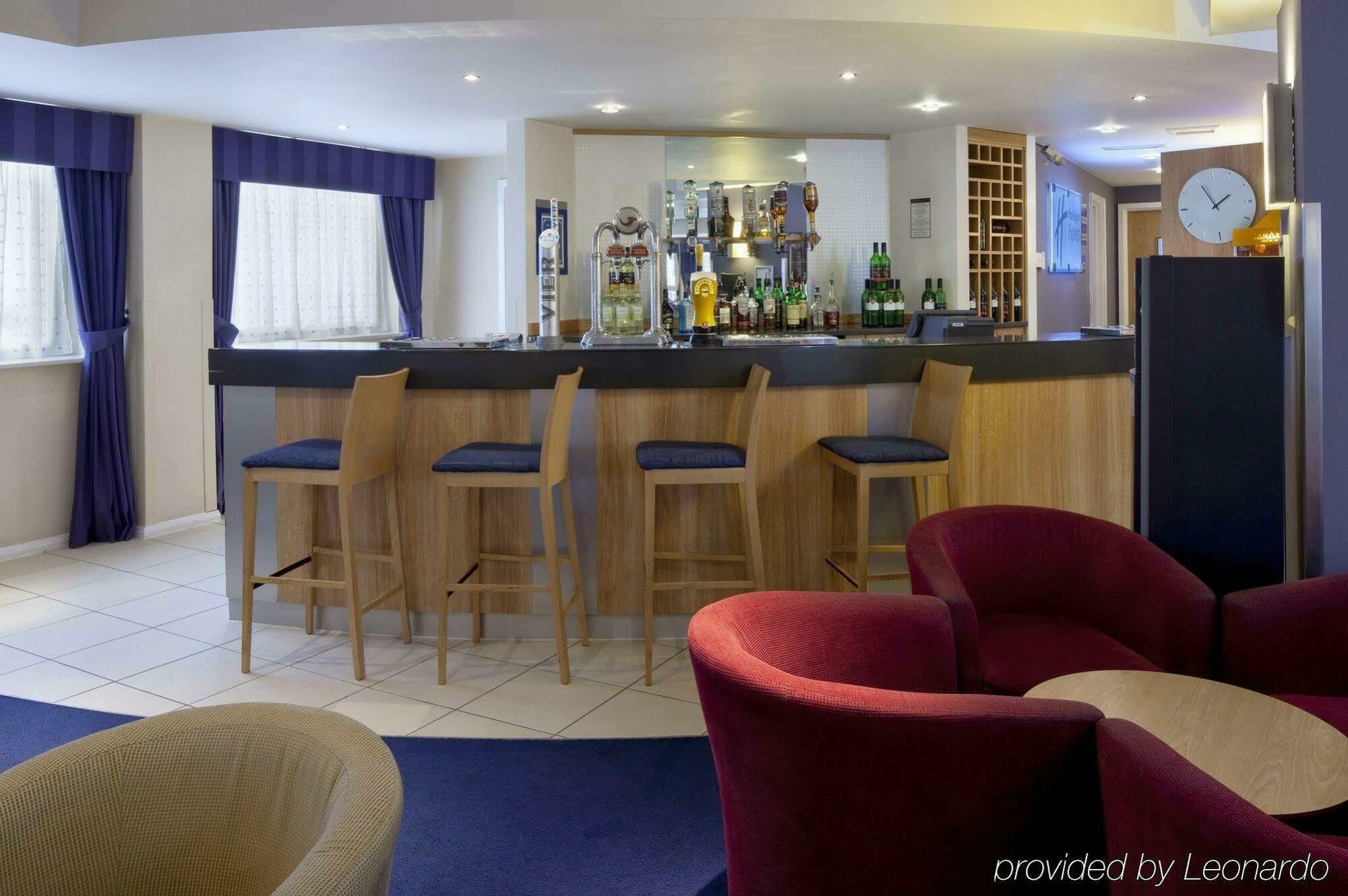 Express Gunwharf Quays By Ihg Hotel