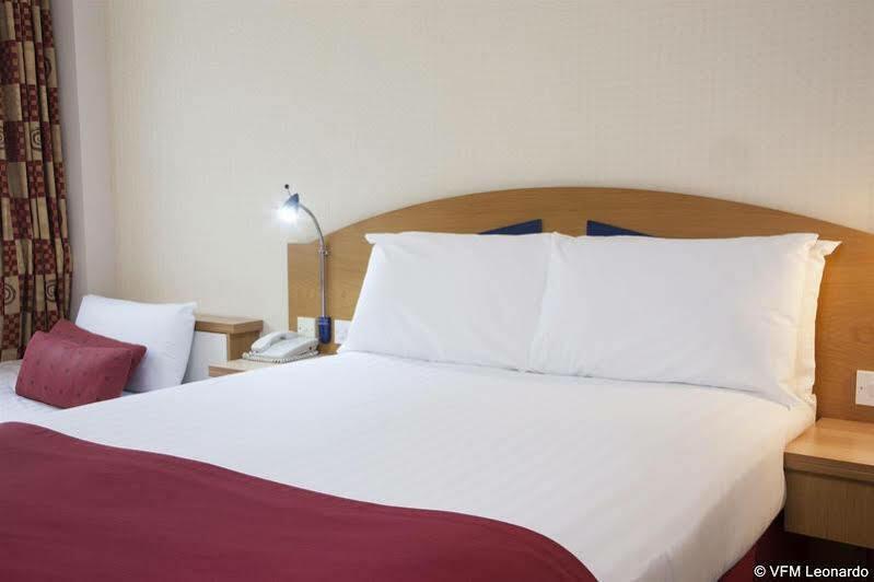 Hotel Express Gunwharf Quays By Ihg Portsmouth