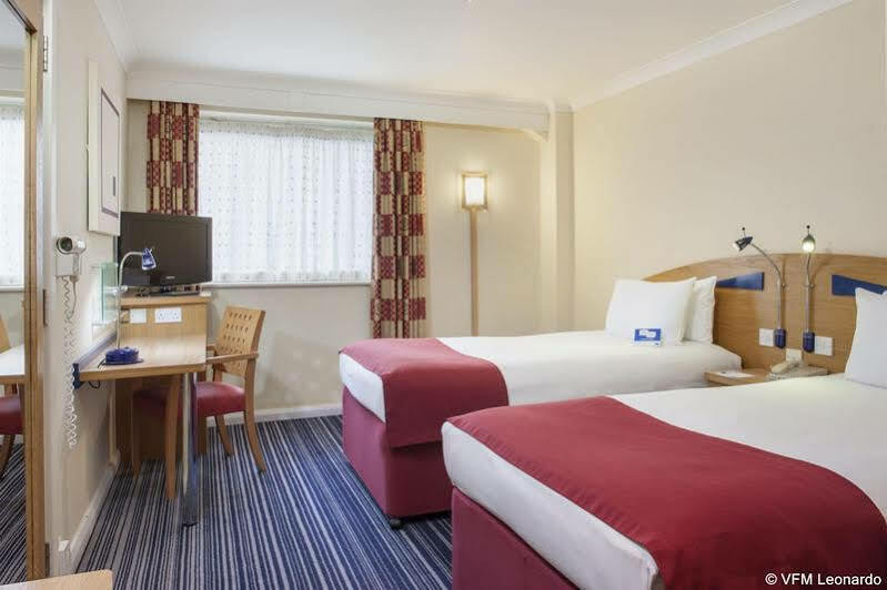 Hotel Express Gunwharf Quays By Ihg 3*