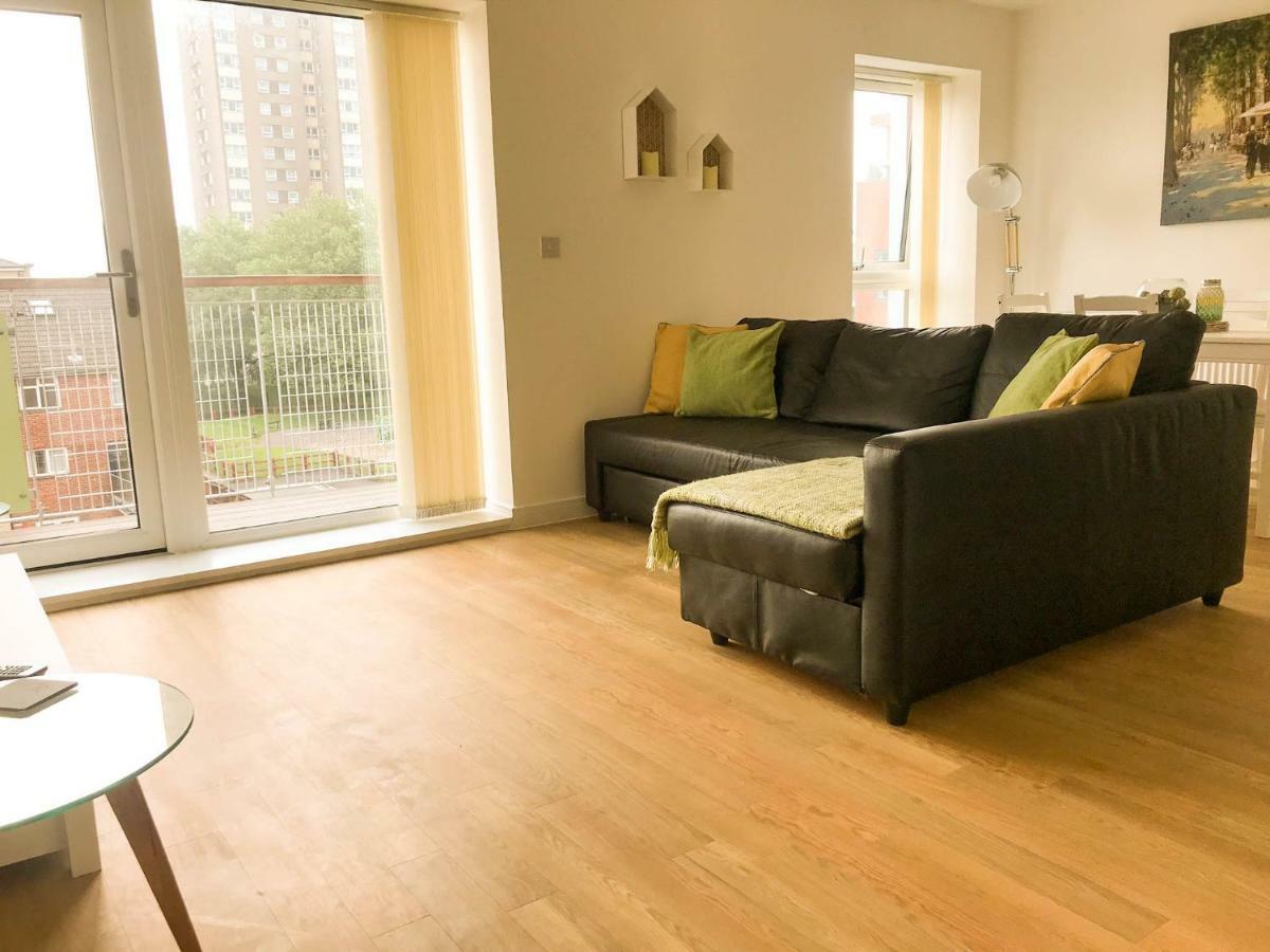 City Centre Apartment *