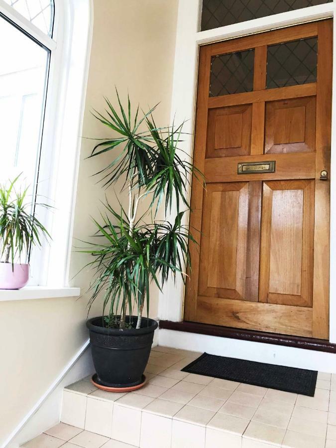 Guest house Esk Vale Portsmouth