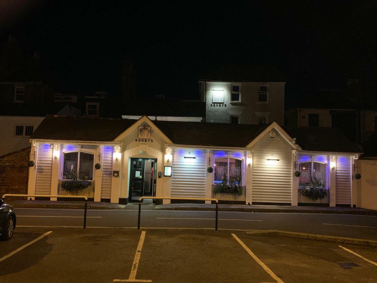 Guest house Ashbys & Hire 4*
