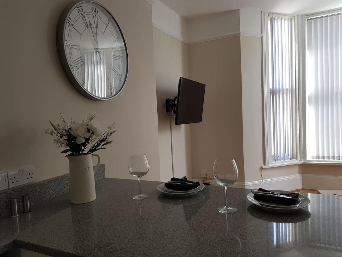 Heart Of Southsea,near Common And Sea. Apartment *