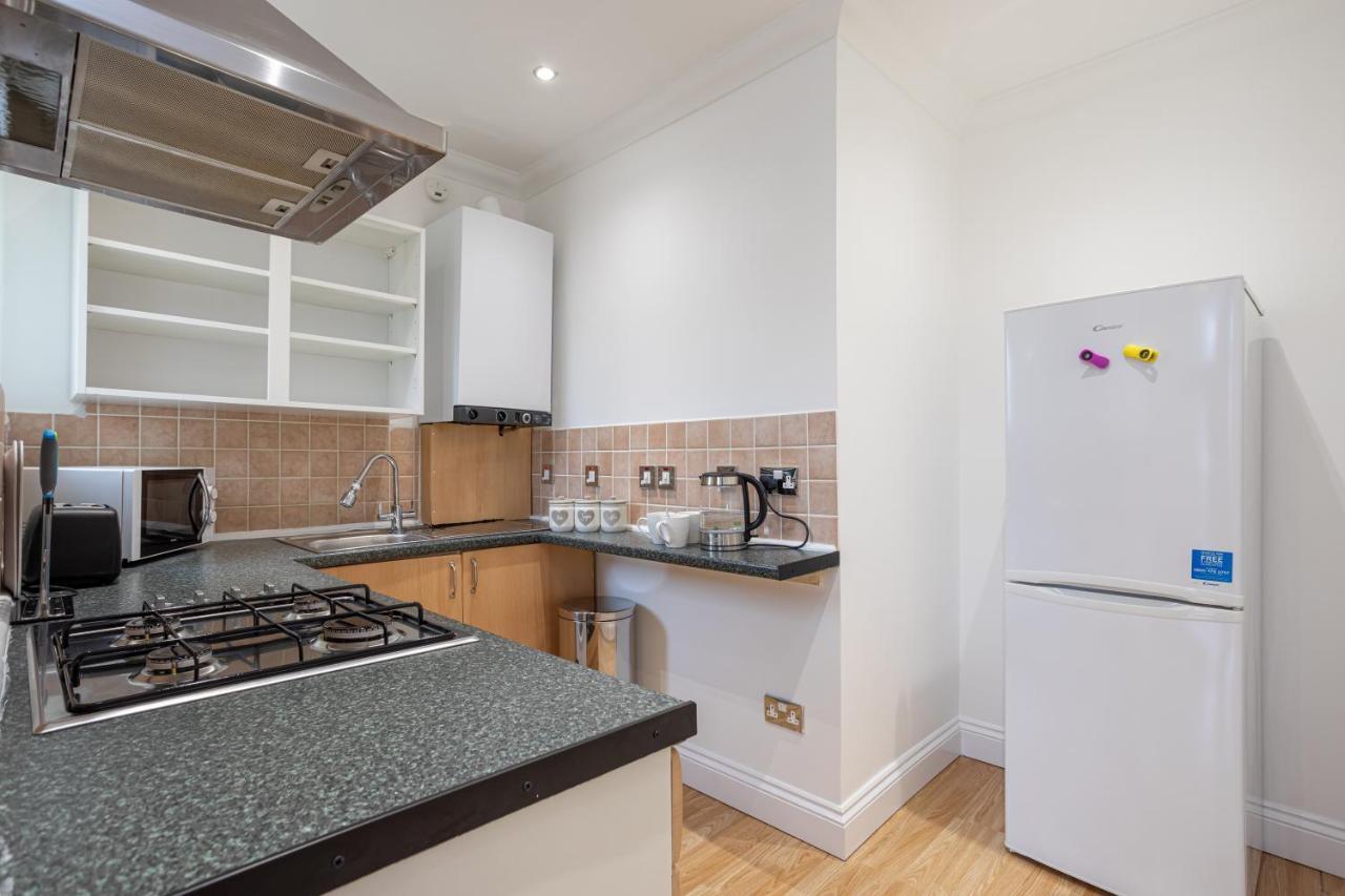 Granada Luxury Apartments: Beachside Flats With Parking