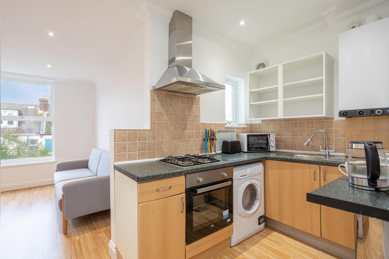 Apartment Granada Luxury Apartments: Beachside Flats With Parking Portsmouth