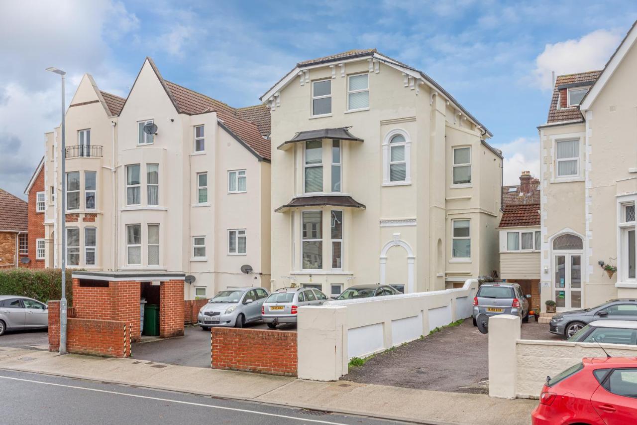 Granada Luxury Apartments: Beachside Flats With Parking * Portsmouth