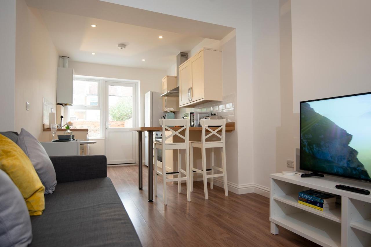 Apartment Francis Hollow - Modern 2 Double Bedroom Garden In Southsea, Portsmouth