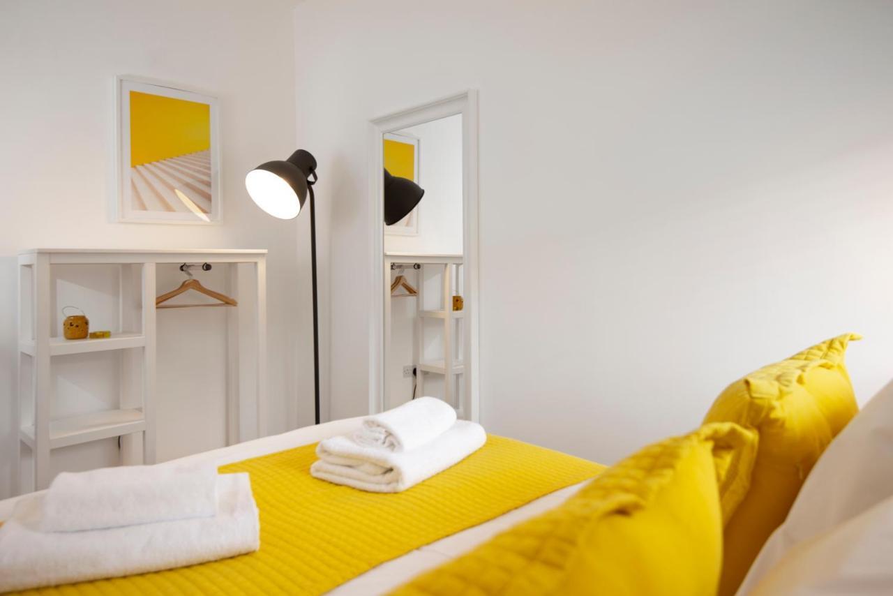 Francis Hollow - Modern 2 Double Bedroom Garden In Southsea, Apartment