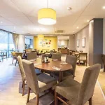 Premier Inn Portsmouth (Port Solent) hotel