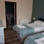 The George Hotel