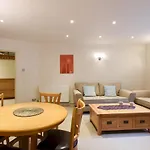Pass The Keys Secluded High End 2Bed In Southsea With Parking