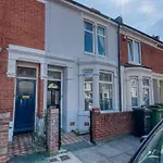 3-Br Modern Luxurious Townhouse , Sleeps 8, Central Location With Free On-Street Parking Permit - Easter Special Offer!! - By Blue Puffin Stays