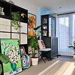 A Stylish Flat Offering A Private Bedroom Near Landmark Of Portsmouth